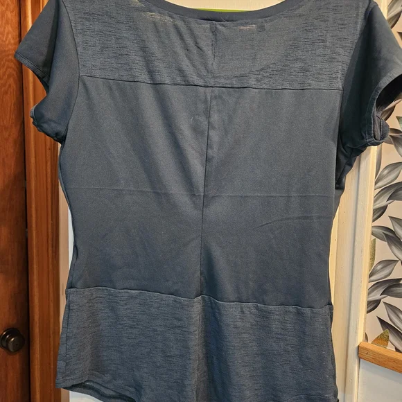 Gymshark Short Sleeve Whitney Simmons Calab Top - Picture 5 of 5